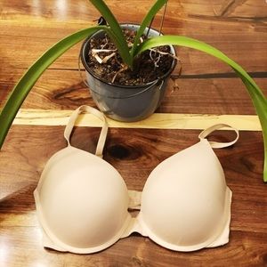 🎉🎉PRICE DROP🎉🎉 Nude PINK bra 34DD